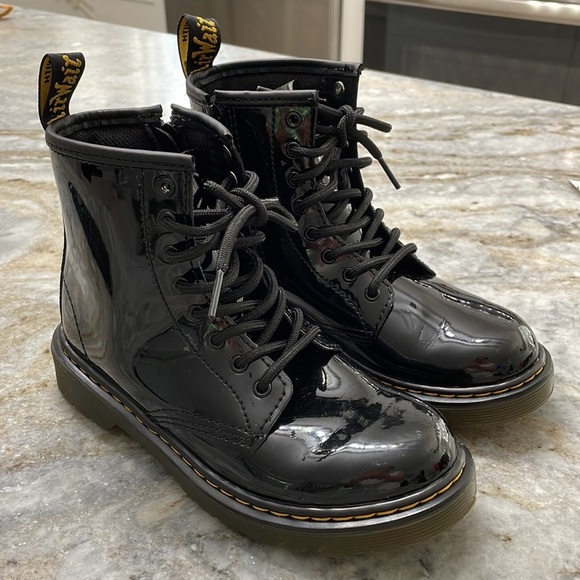 Dr. Martens YOUTH 1460 PATENT LEATHER LACE UP BOOTS size 2